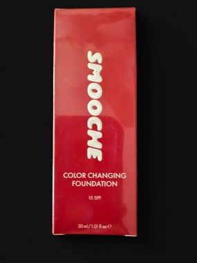 Smooche Color Changing Foundation -